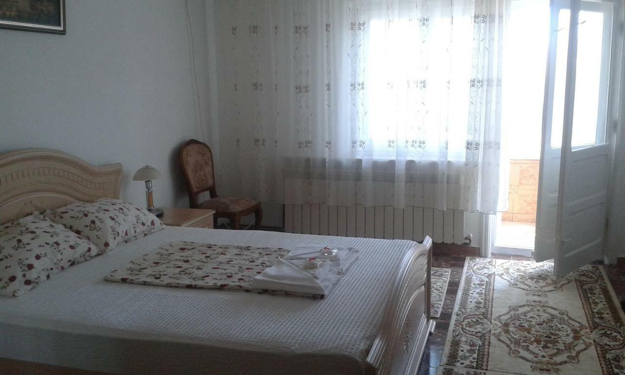 Апартаменты Vila Cornea Констанца Экстерьер фото